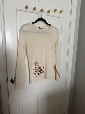 Southern Lady Cream Knit Sweater with Floral Embroidery USA Small